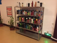 Der Chinese und sein Trinkgefäß